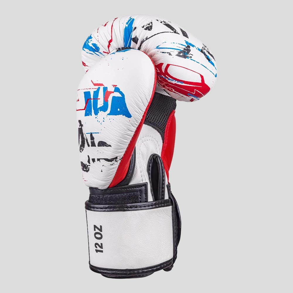 8 Weapons Cut Like a Blade 2.0 Boxing Gloves White