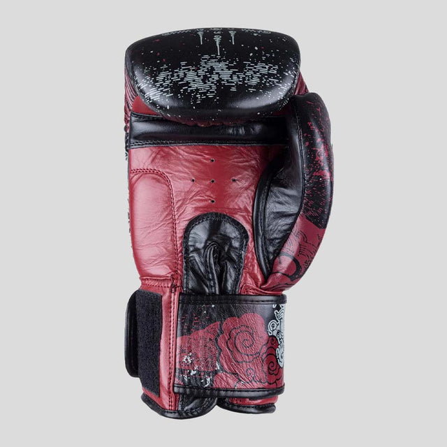 8 Weapons Hanuman Yant Boxing Gloves Black/Red