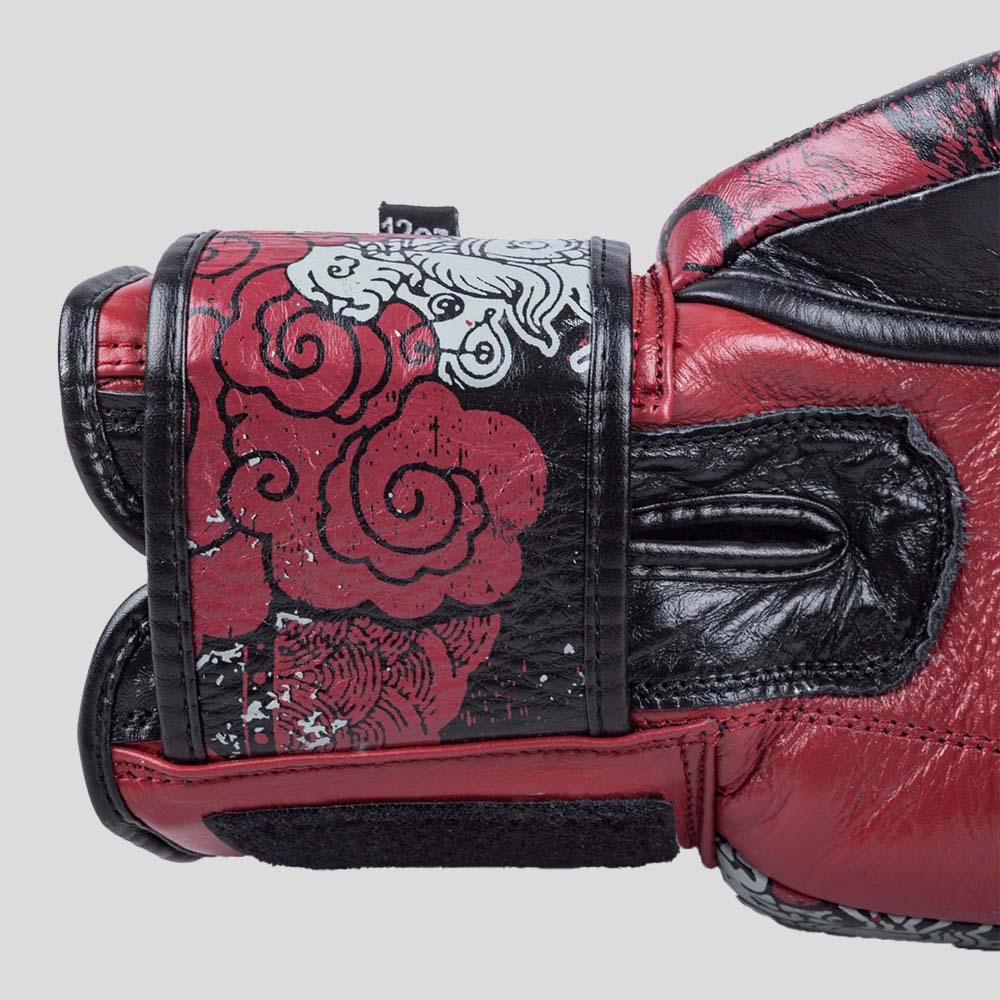 8 Weapons Hanuman Yant Boxing Gloves Black/Red