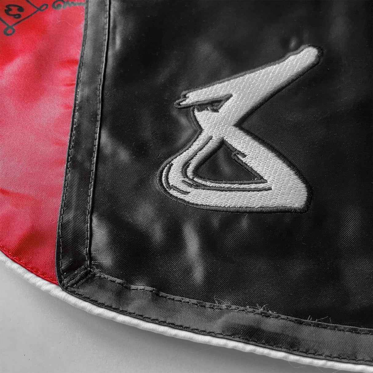8 Weapons 8 Ways Yant 2.0 Muay Thai Shorts Black/Bordeaux - view 5