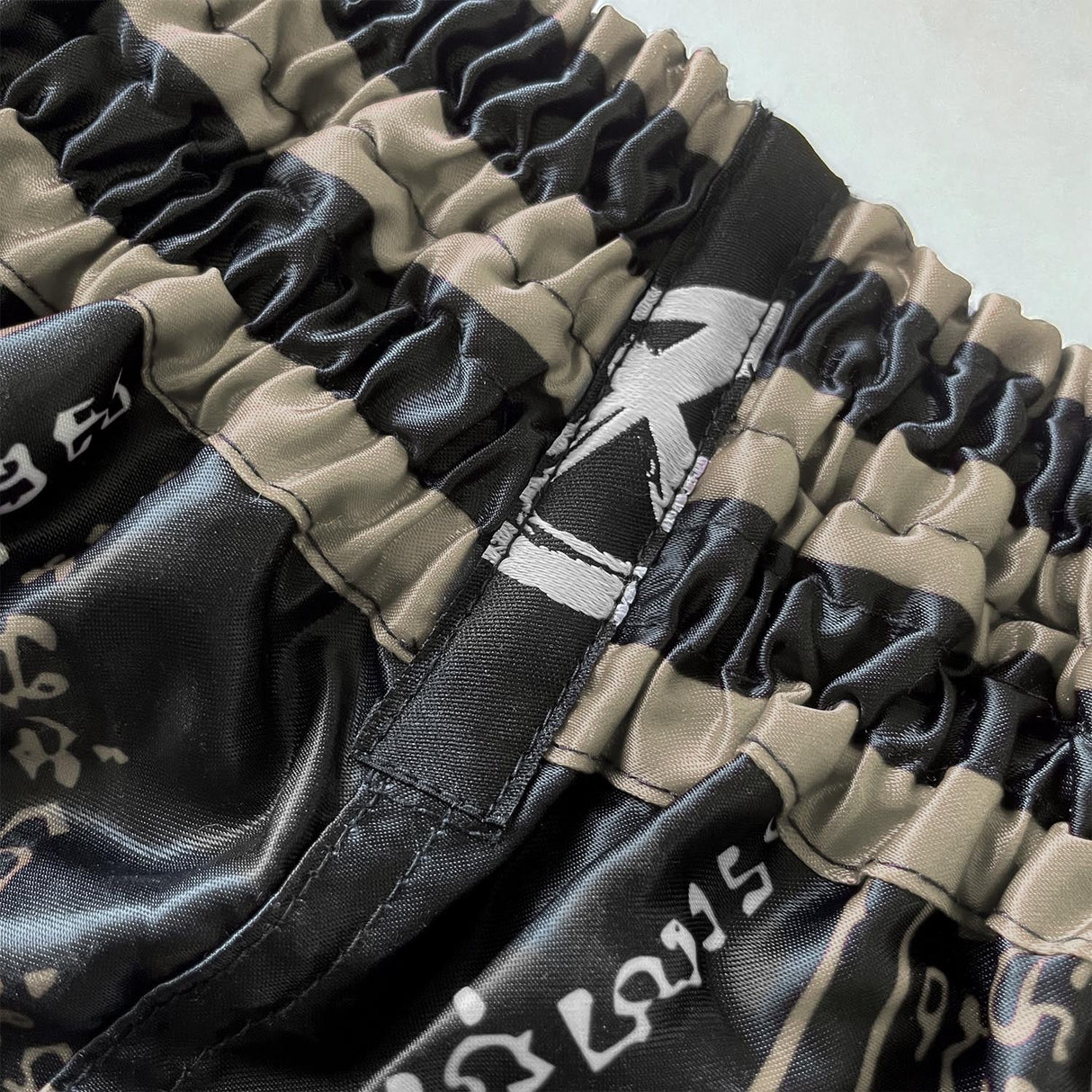 8 Weapons 8 Ways Yant 2.0 Muay Thai Shorts Black/Sand - view 6