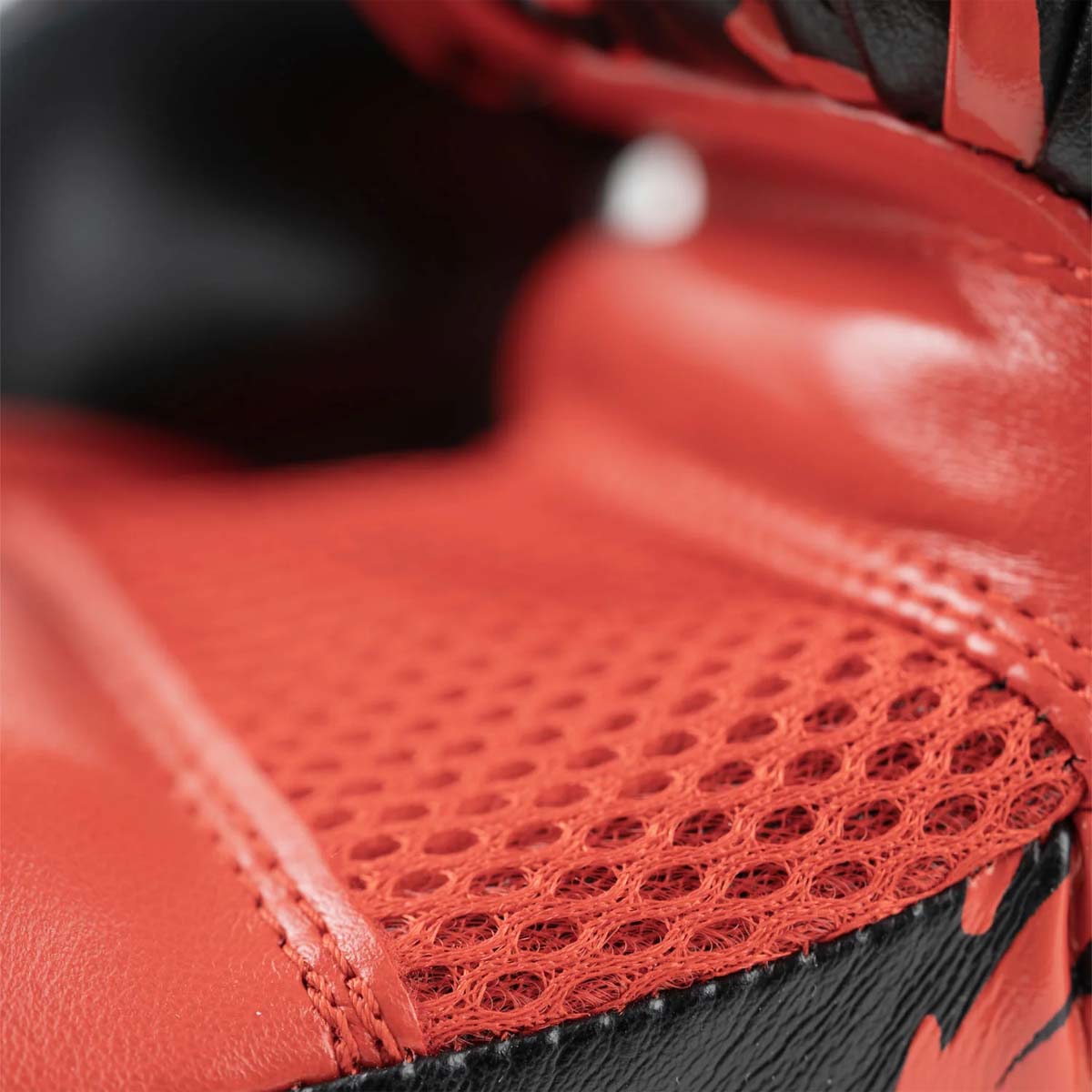 8 Weapons ジョーキッズボクシンググローブ黒/赤