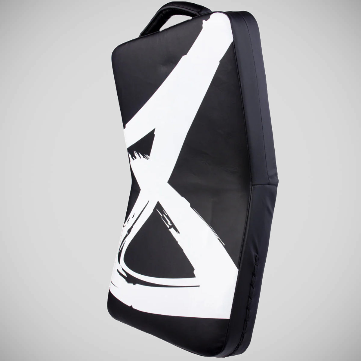 8 Weapons Strike Kick Shield Schwarz