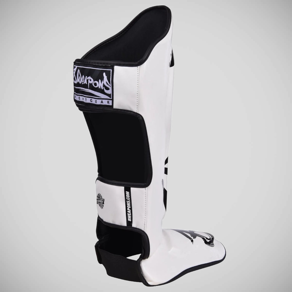 8 Weapons Unbegrenzt 2.0 Schienbeinwächter weiß/schwarz