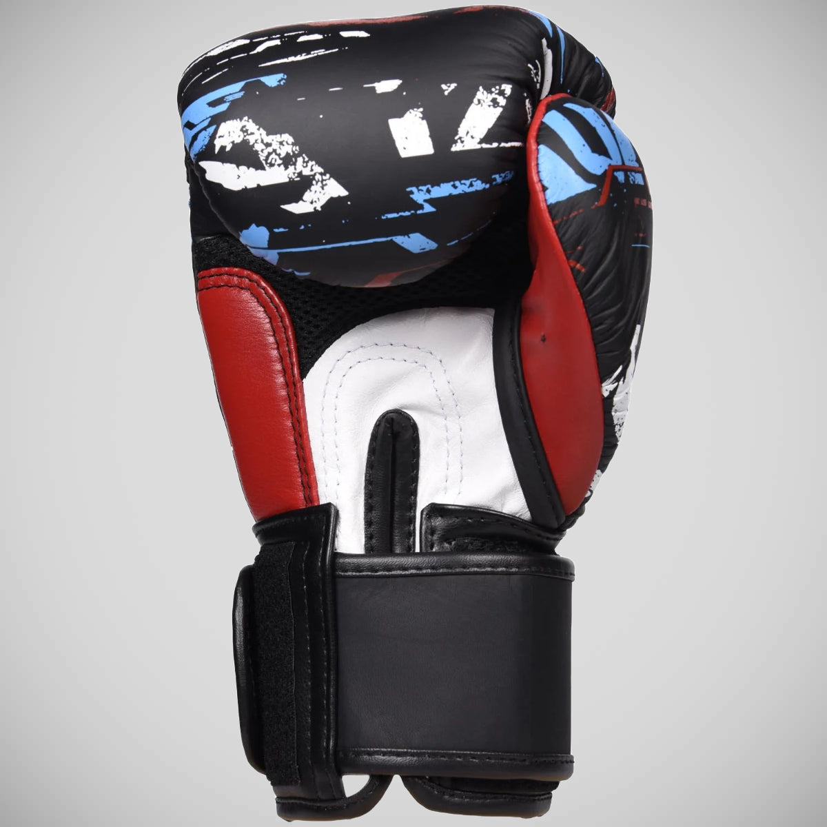 8 våpen kuttet som et blad 2.0 boksehansker svart