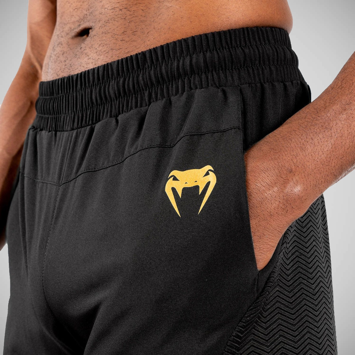 Venum G-fit träningshorts svart/guld
