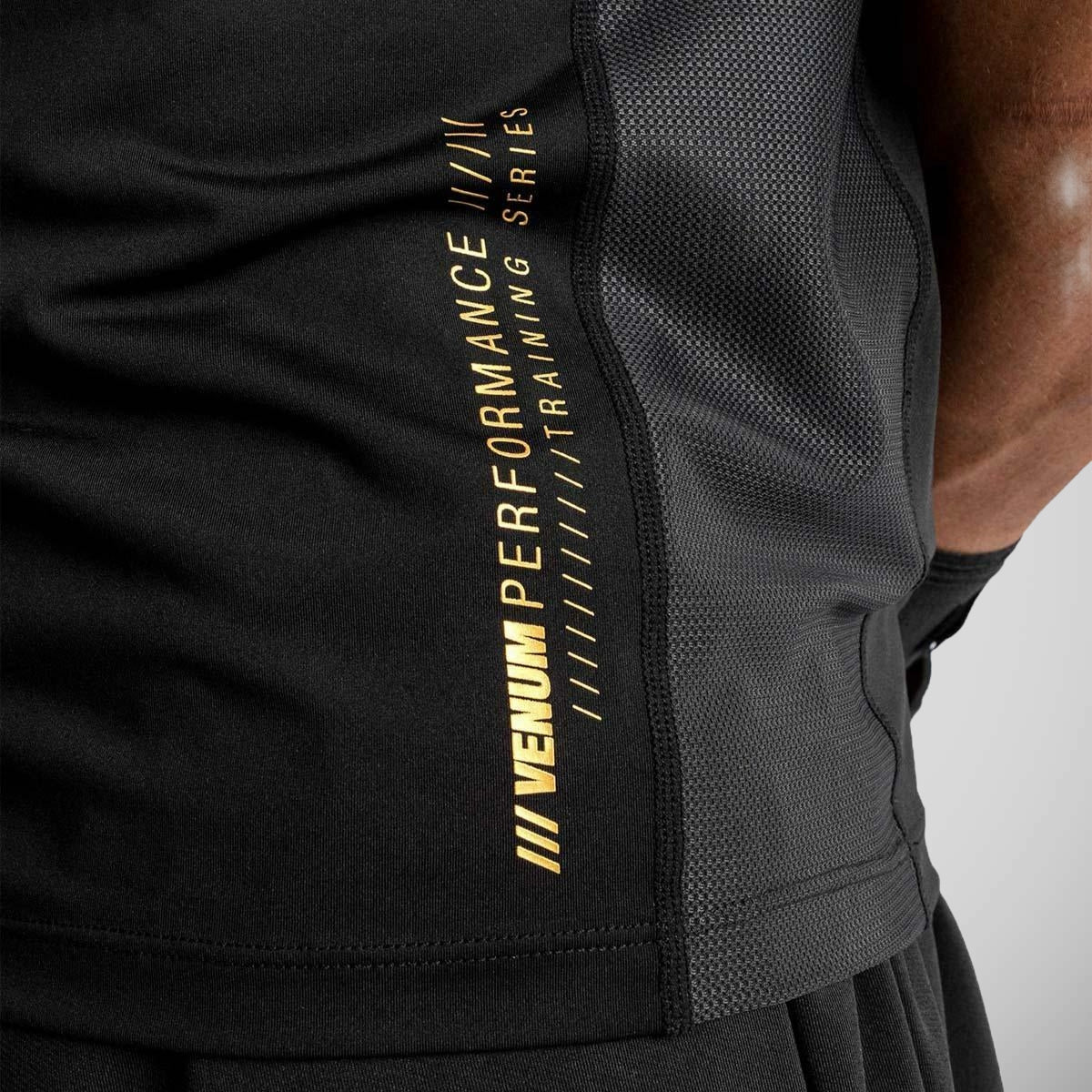 Venum Tempest 2.0 Dry Tech Top Top Black/Gold