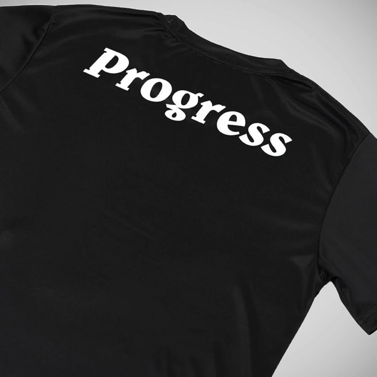 Framsteg rullande tee svart