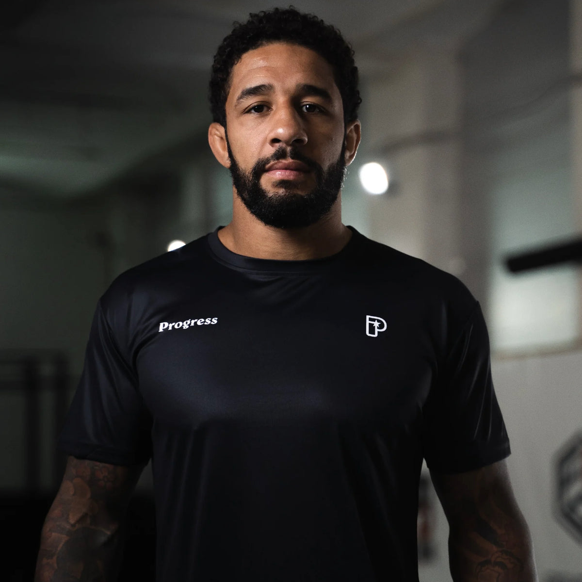 Framsteg rullande tee svart