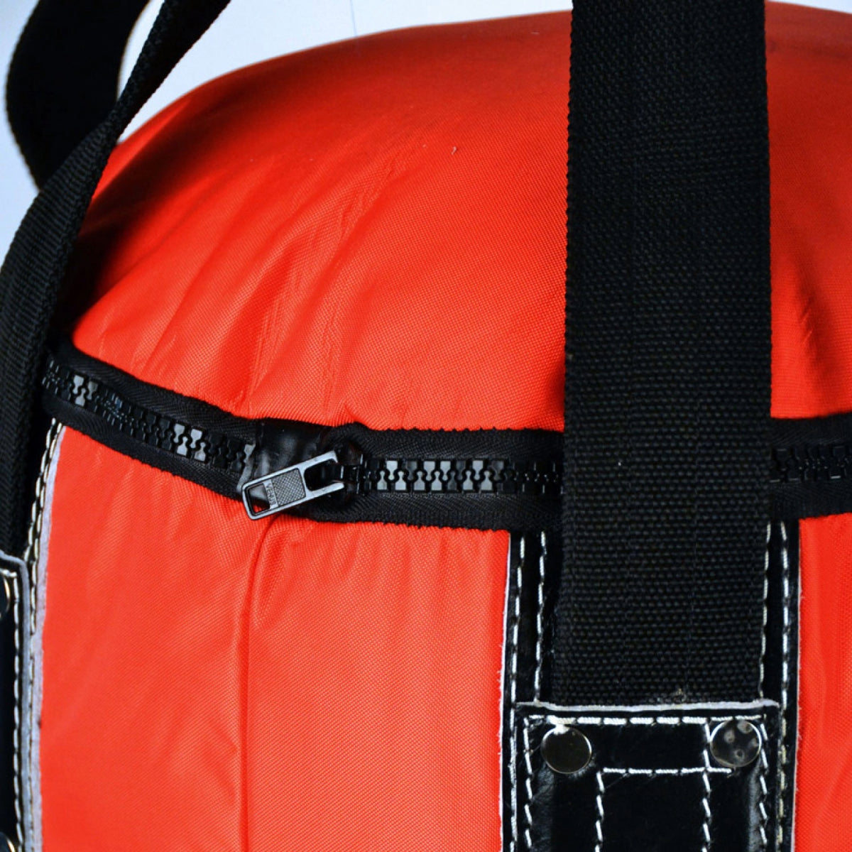 Fairtex HB3 भारी बैग (अन-भरा) काला/लाल