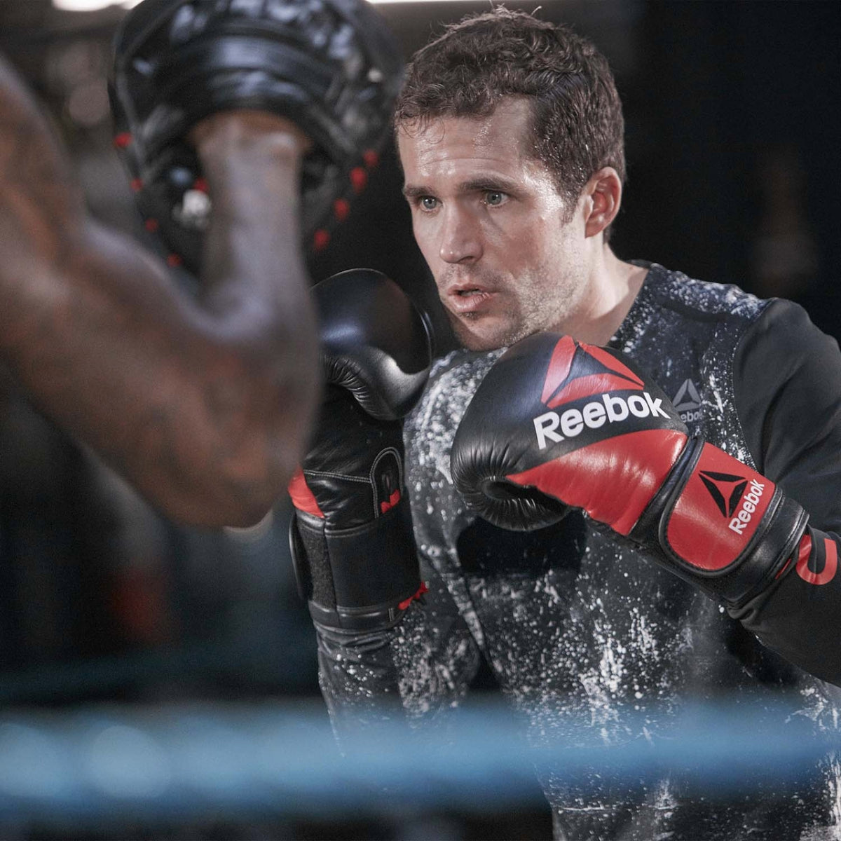 Luvas de boxe de couro Reebok preto/vermelho