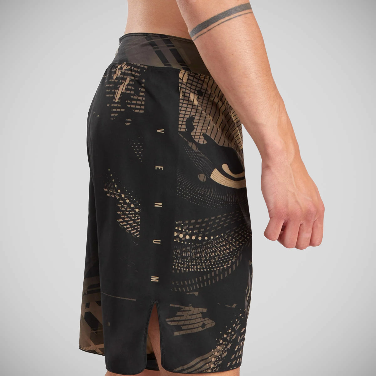 Venum Gorilla Jungle Fight Shorts Black/Sand