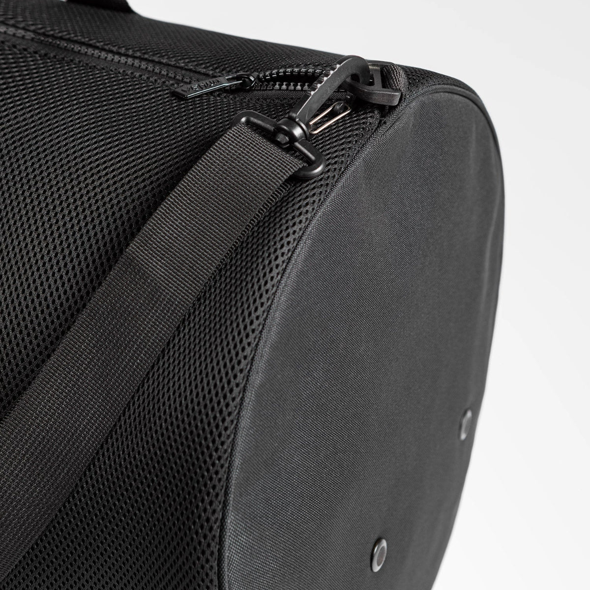 Venum Sluit XL Duffle Bag zwart aan