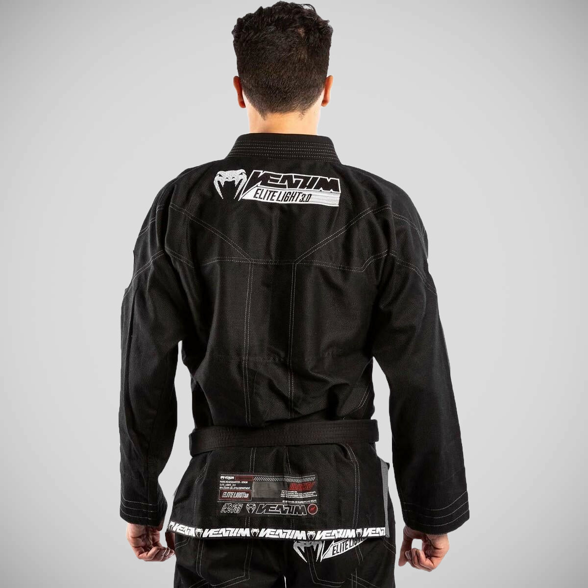 Venum Elite -Licht 3.0 BJJ GI Schwarz