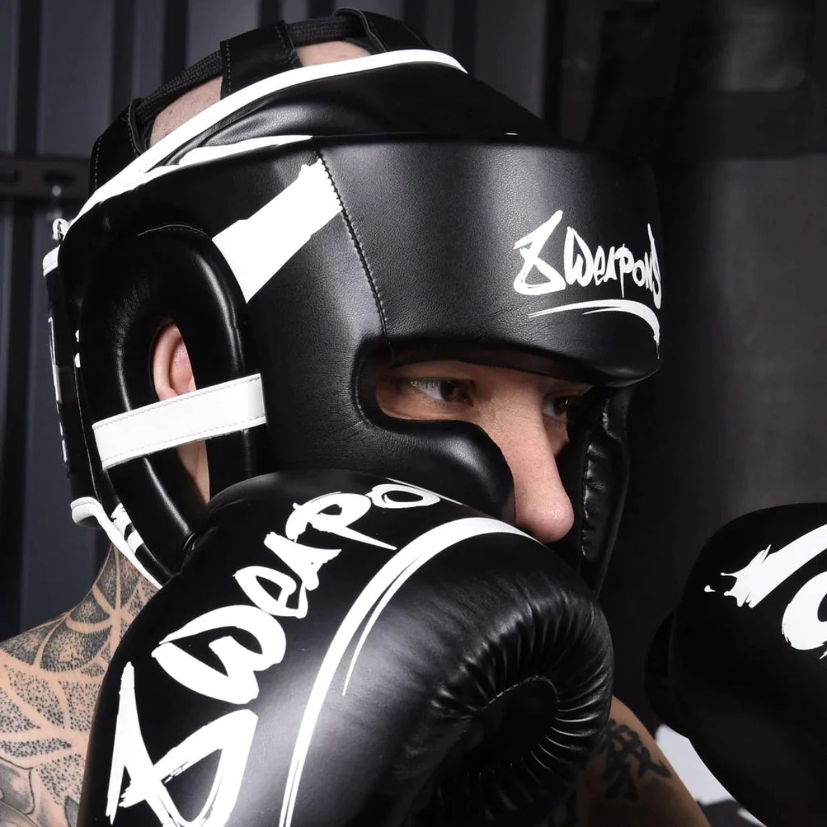 8 Weapons Unbegrenzter Kopfwächter Schwarz/Weiß