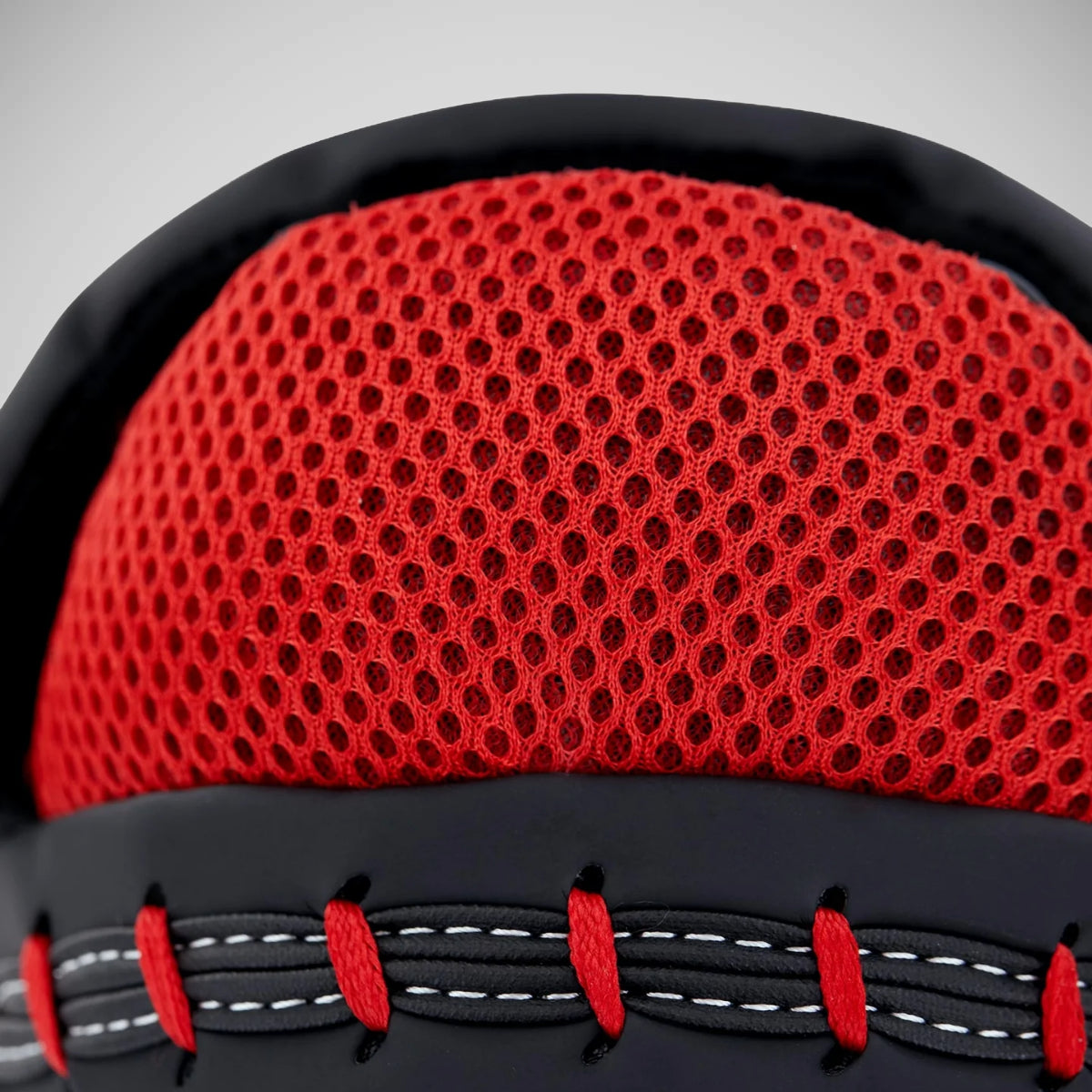 सेंचुरी ब्रेव IV जेल पंच मिट्ट्स ब्लैक/व्हाइट/रेड