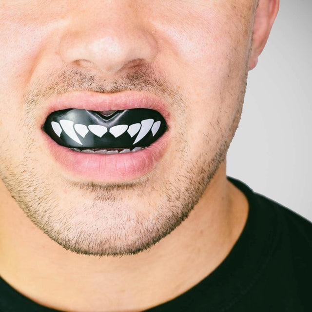 SafeJawz Extro Fangz Mouth Guard Black/White