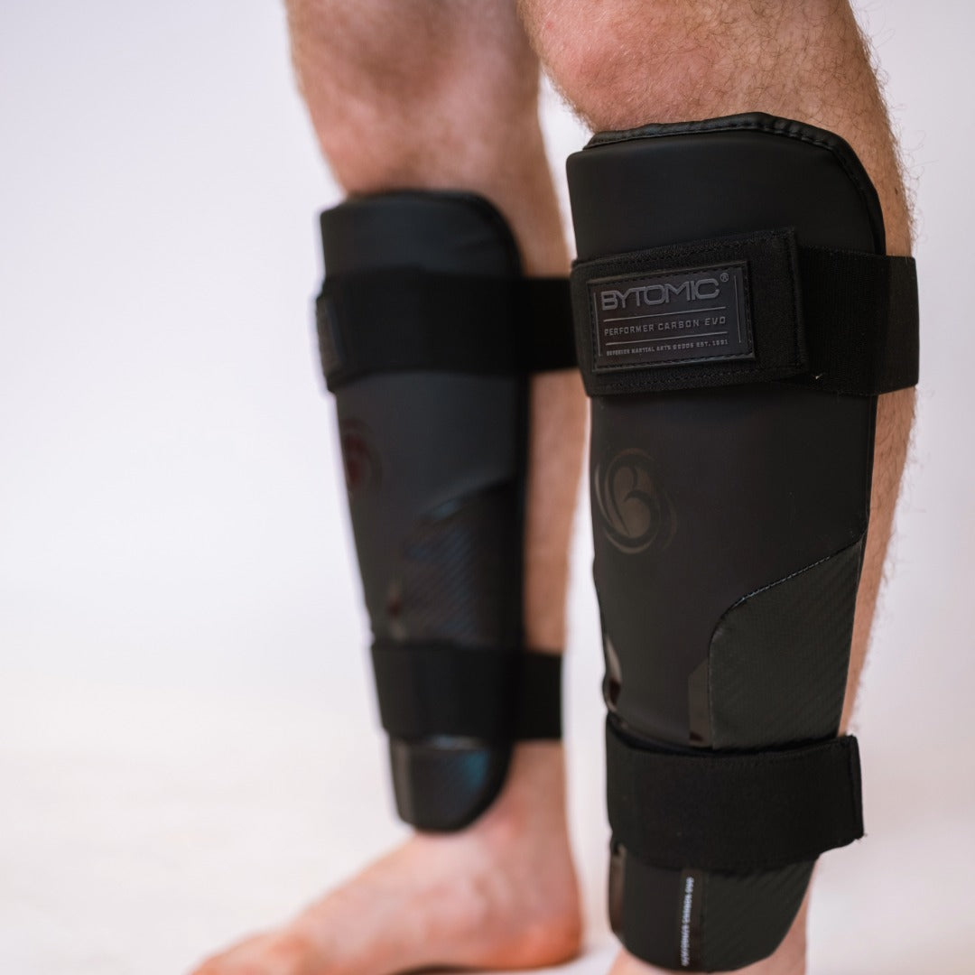 Bytomic Performer Carbon Evo Shin Guards Black/Black
