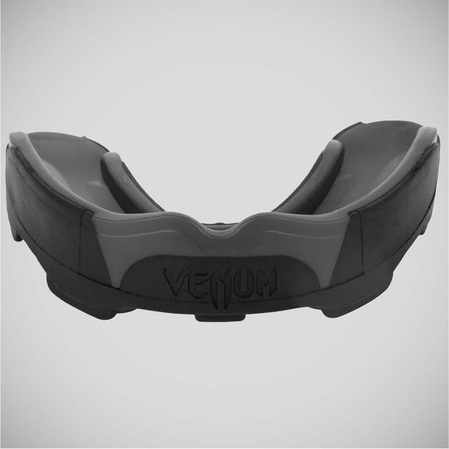 Venum Predator Mouth Guard Black/Black