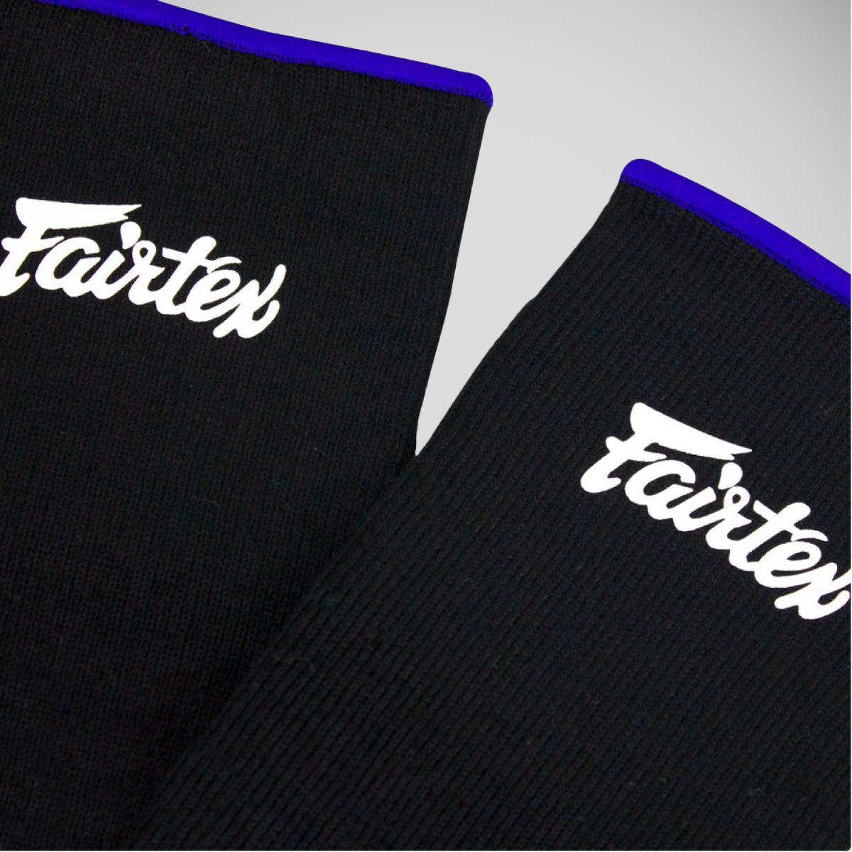 Fairtex AS1足首は黒/青をサポートしています
