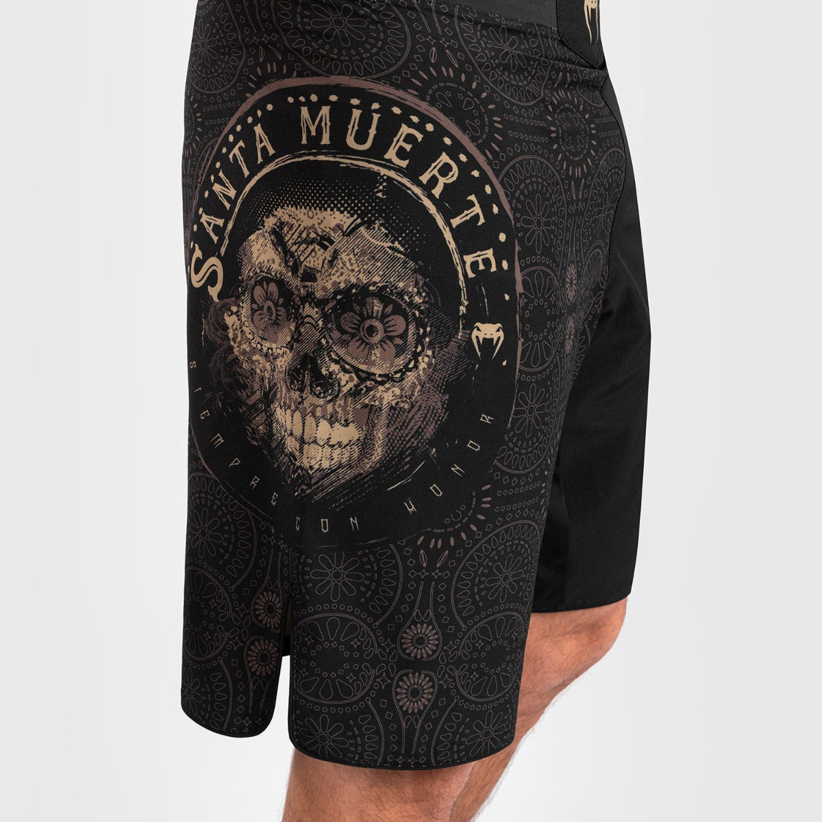 Venum santa muerte lateral escuro shorts preto/marrom
