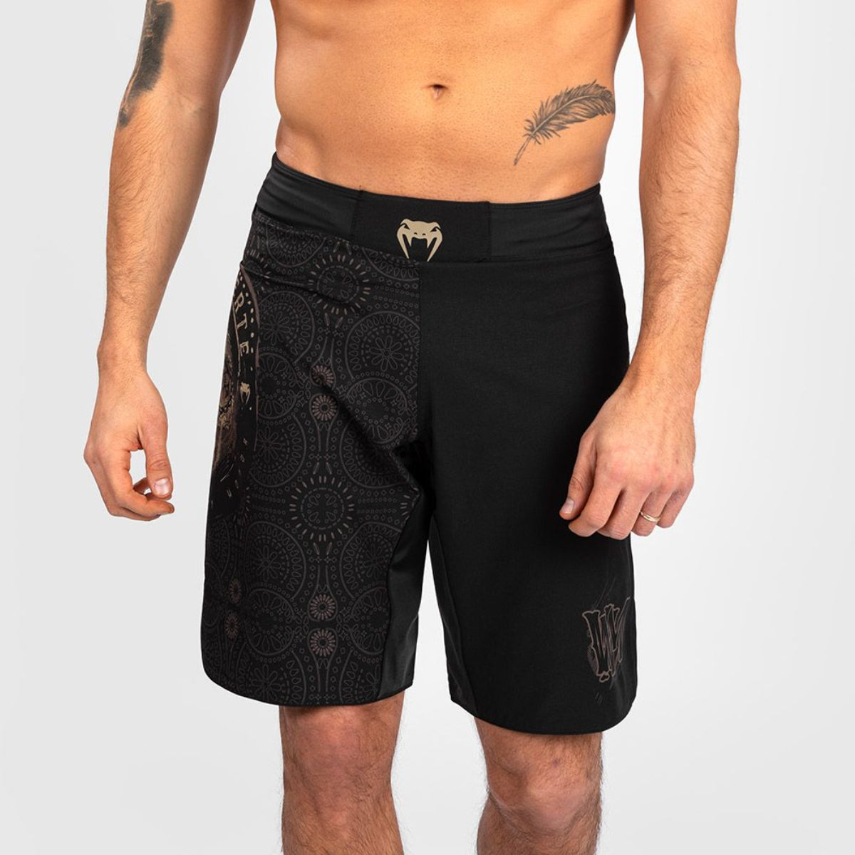 Venum santa muerte lateral escuro shorts preto/marrom