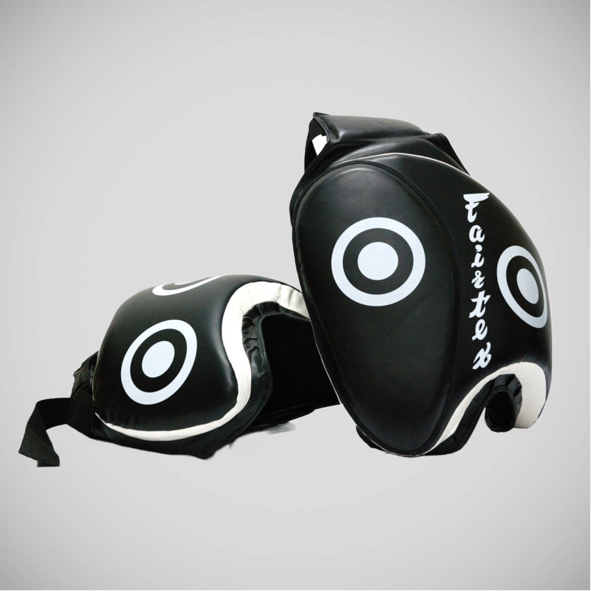 Fairtex TP3 Deluxe Oberschenkelpads schwarz