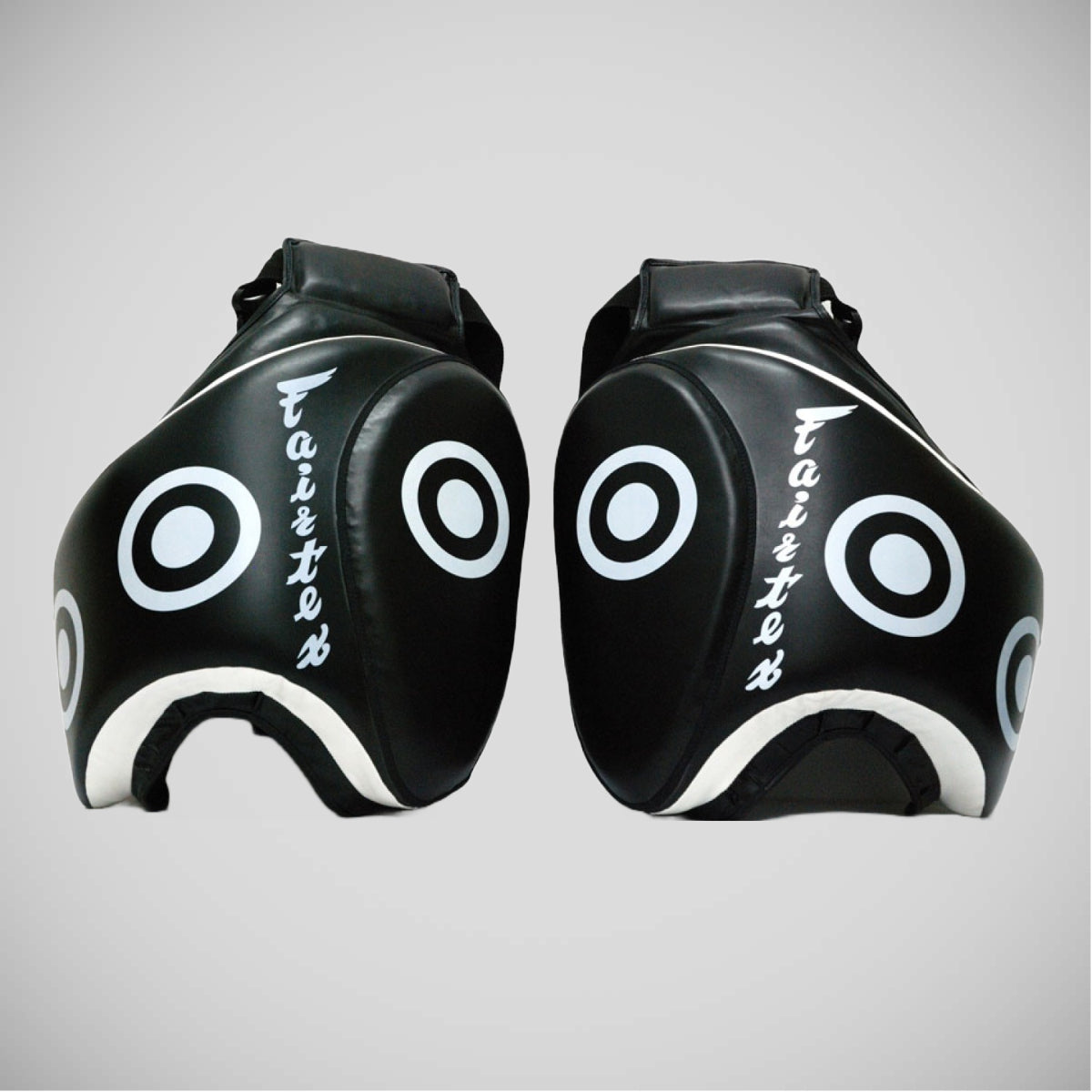Fairtex TP3 Deluxe Oberschenkelpads schwarz
