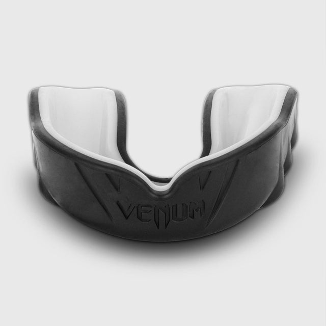Venum Challenger Mouthguard Black/White