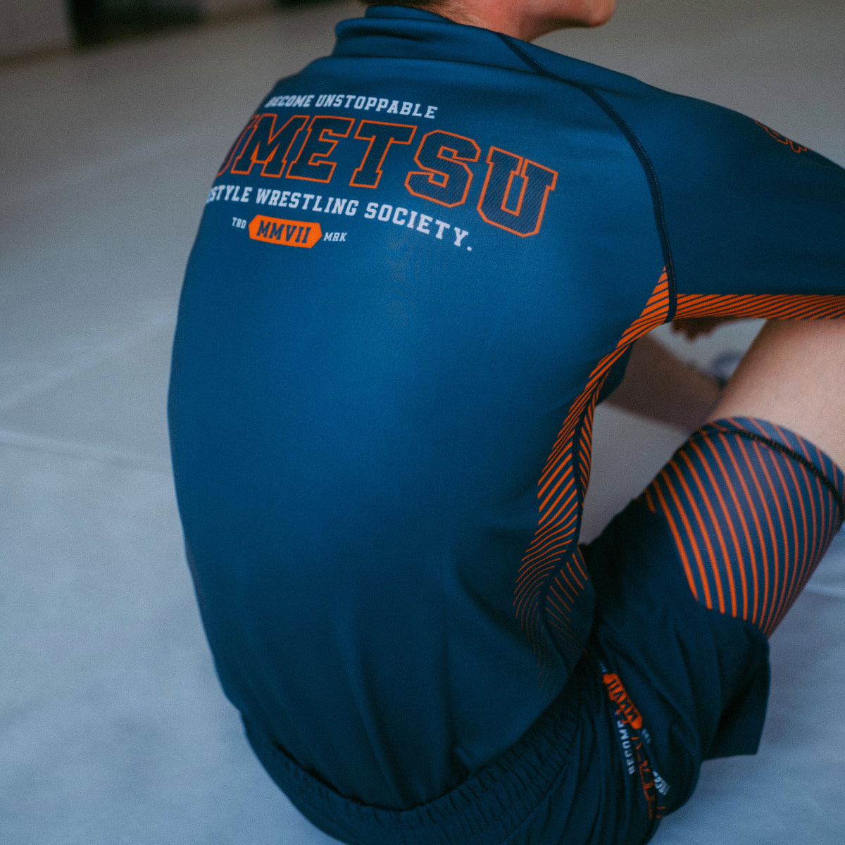 Fumetsu Varsity з коротким рукавом висипання ВМС