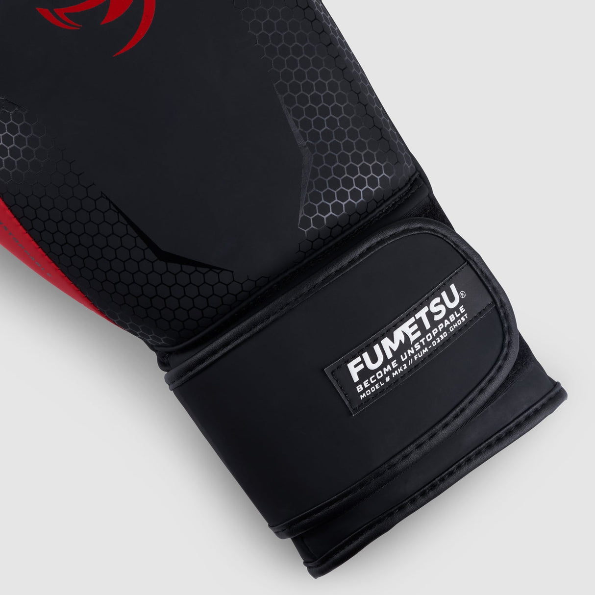 Fumetsu Ghost Mk2 Mănuși de box negru/roșu