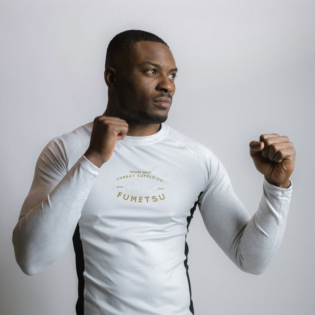 Fumetsu Dragon Slayer Uzun Kollu Kızarık Koruma Beyaz/Siyah/Altın