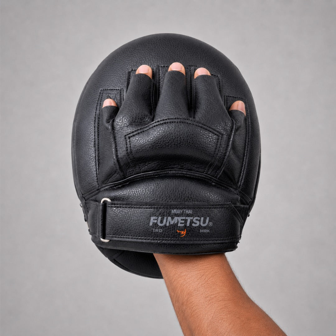 FMT1 Air Thai Focus Pads Black Lifestyle 4