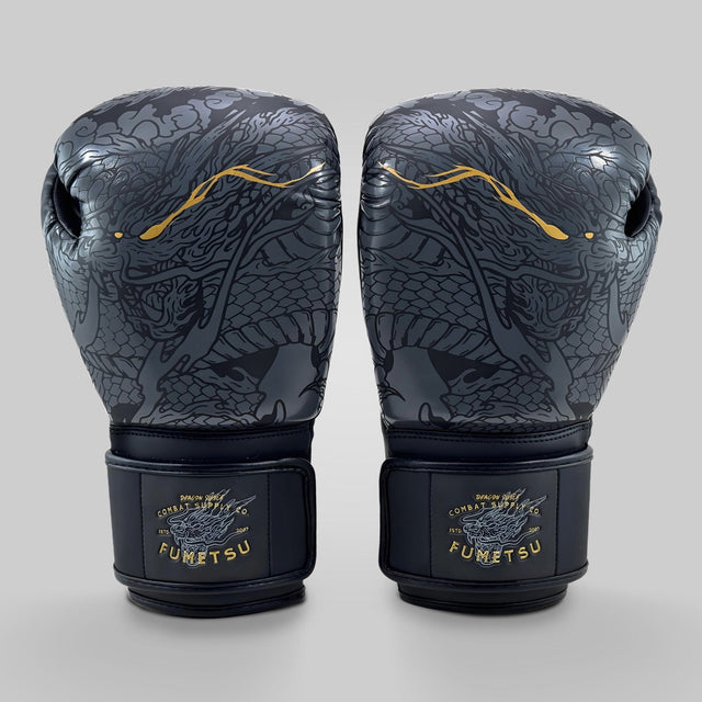 Fumetsu Dragon Slayer Boxing Gloves Black/Gold - front view