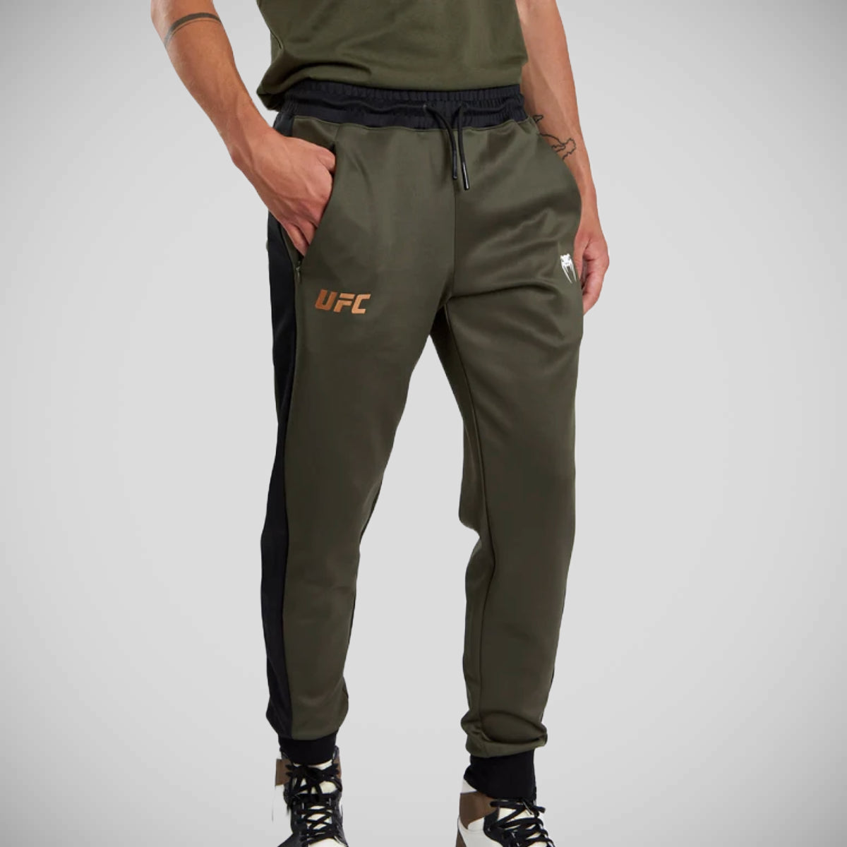 Venum UFC Adrenalin authentische Kampfwoche Jogger Khaki/Bronze