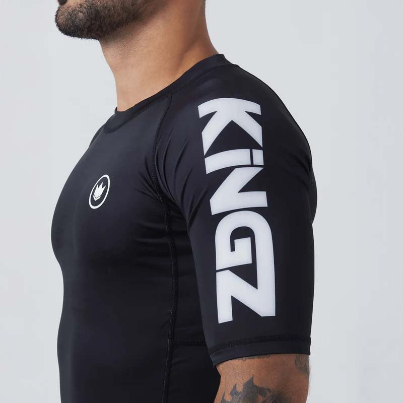 Kingz Kore V2 Guardia de sarpullido de manga corta Negro