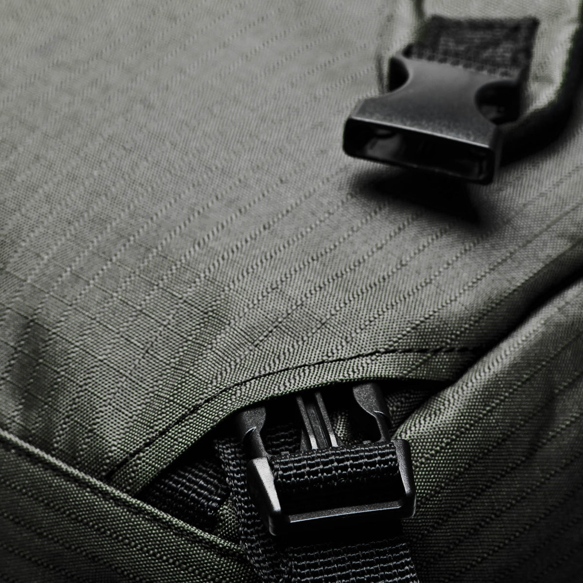 Leone Back Packtasche schwarz