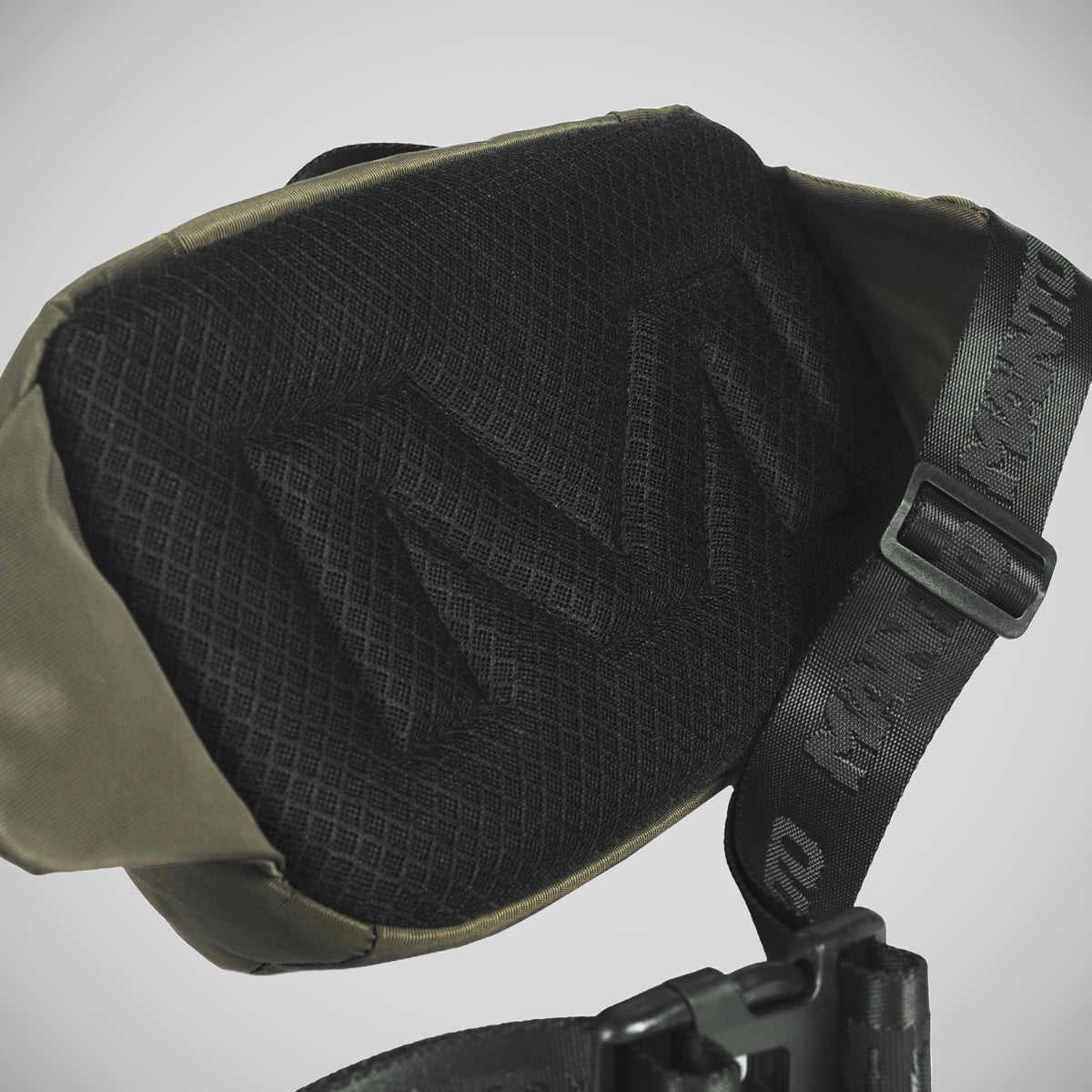 Manto defender a cintura Khaki