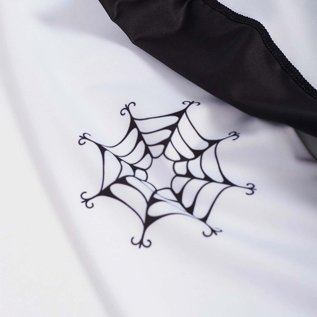 Manto Miko Rash Guard White