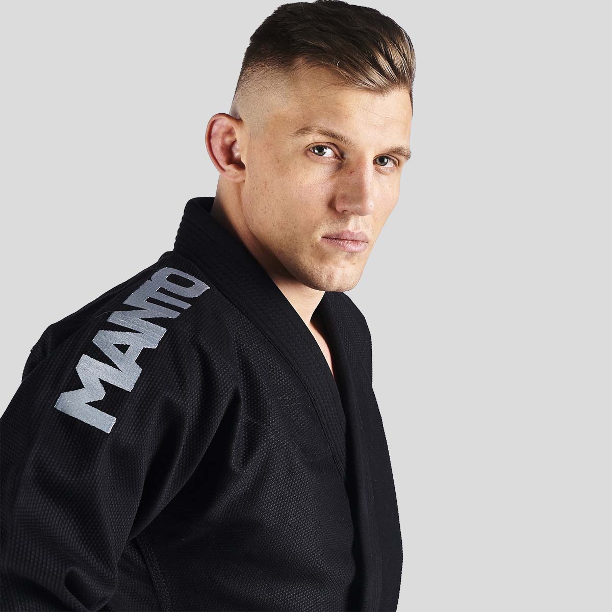 Manto x4 bjj gi negro