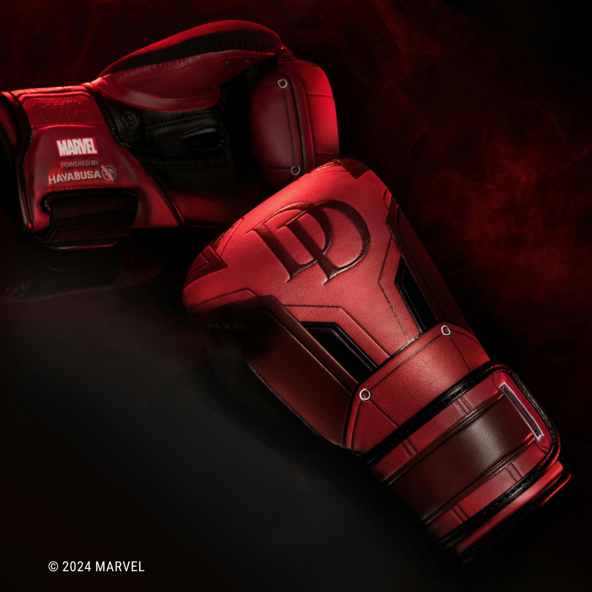 Mănuși de box îndrăgostiți de Marvel