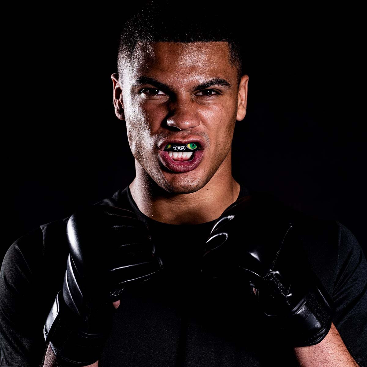 OPRO sofortige maßgeschneiderte Augen Mundschutz Schwarz/Grün/Gold