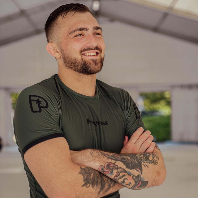 Progress Academy+ Short Sleeve Rash Guard Khaki