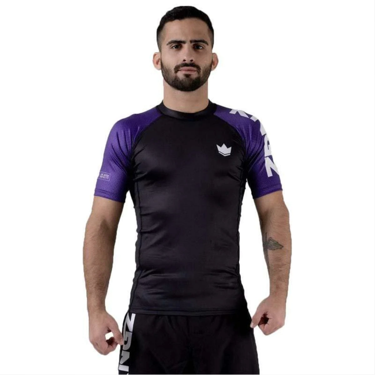 Кінгз -рейтинг виступу з коротким рукавом висипання фіолетово