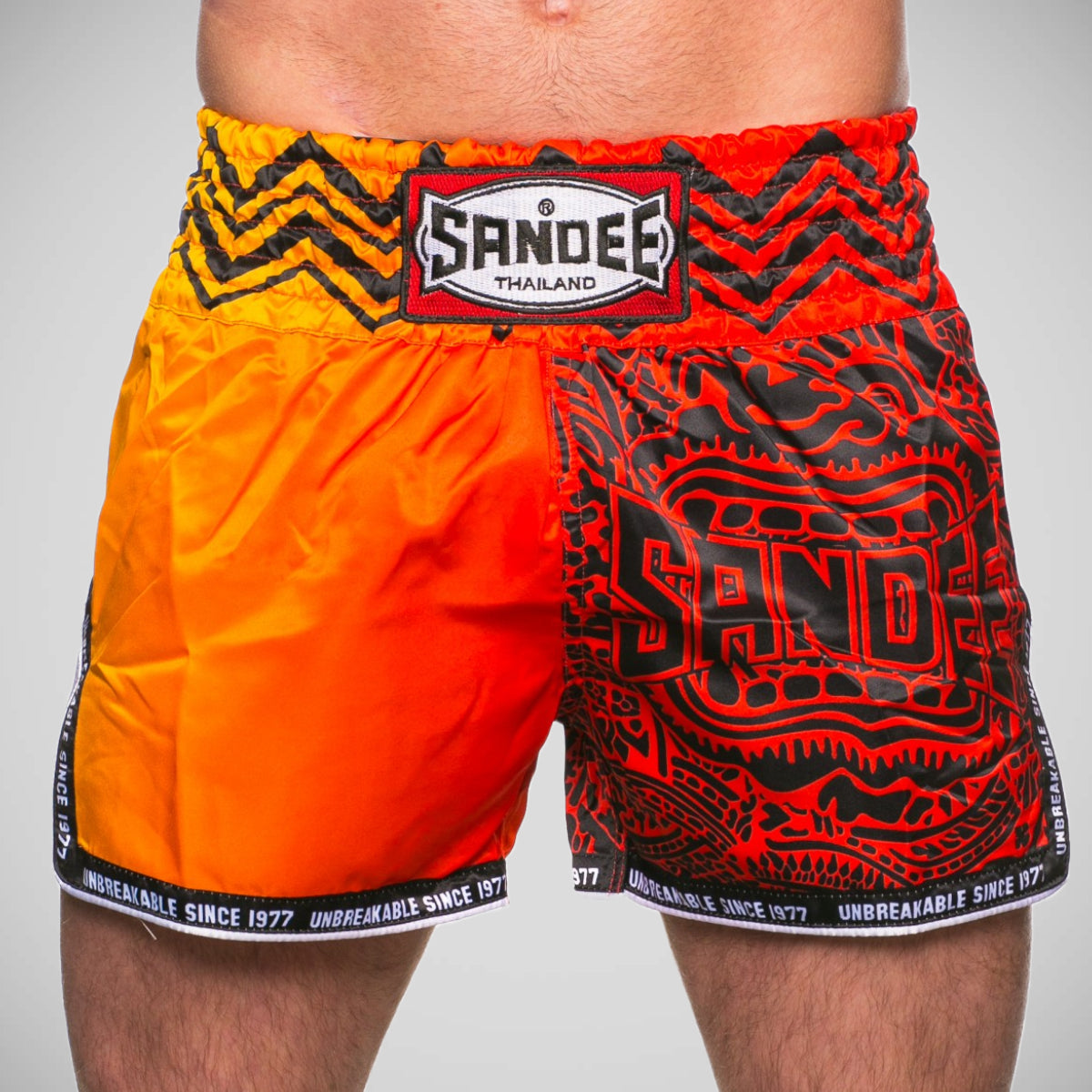 شورت ساندي واريور Muay Thai باللون الأحمر/البرتقالي