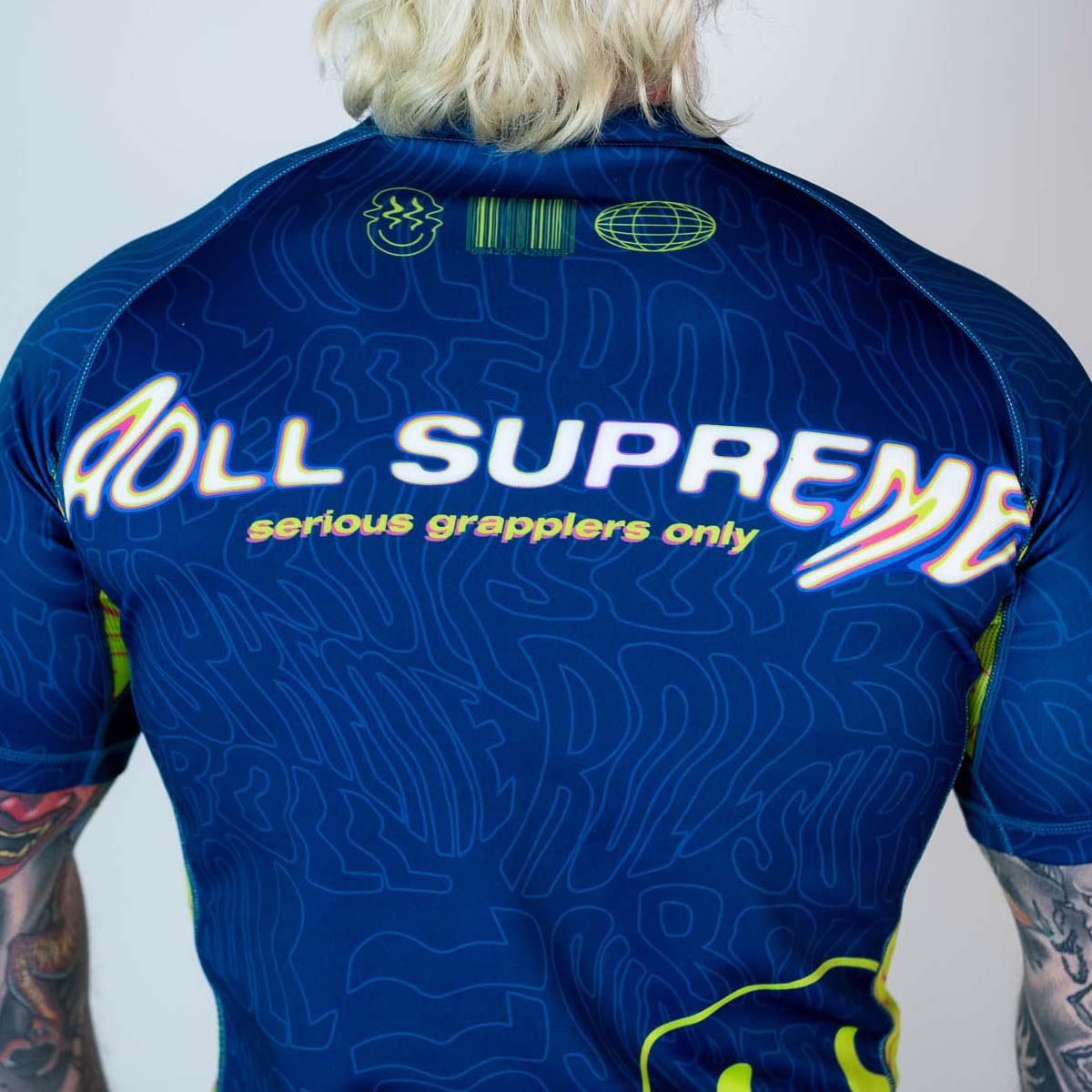 Roll Supreme The Rave Nuclear Candy Trip Trip Short Scoeve Rash Guard