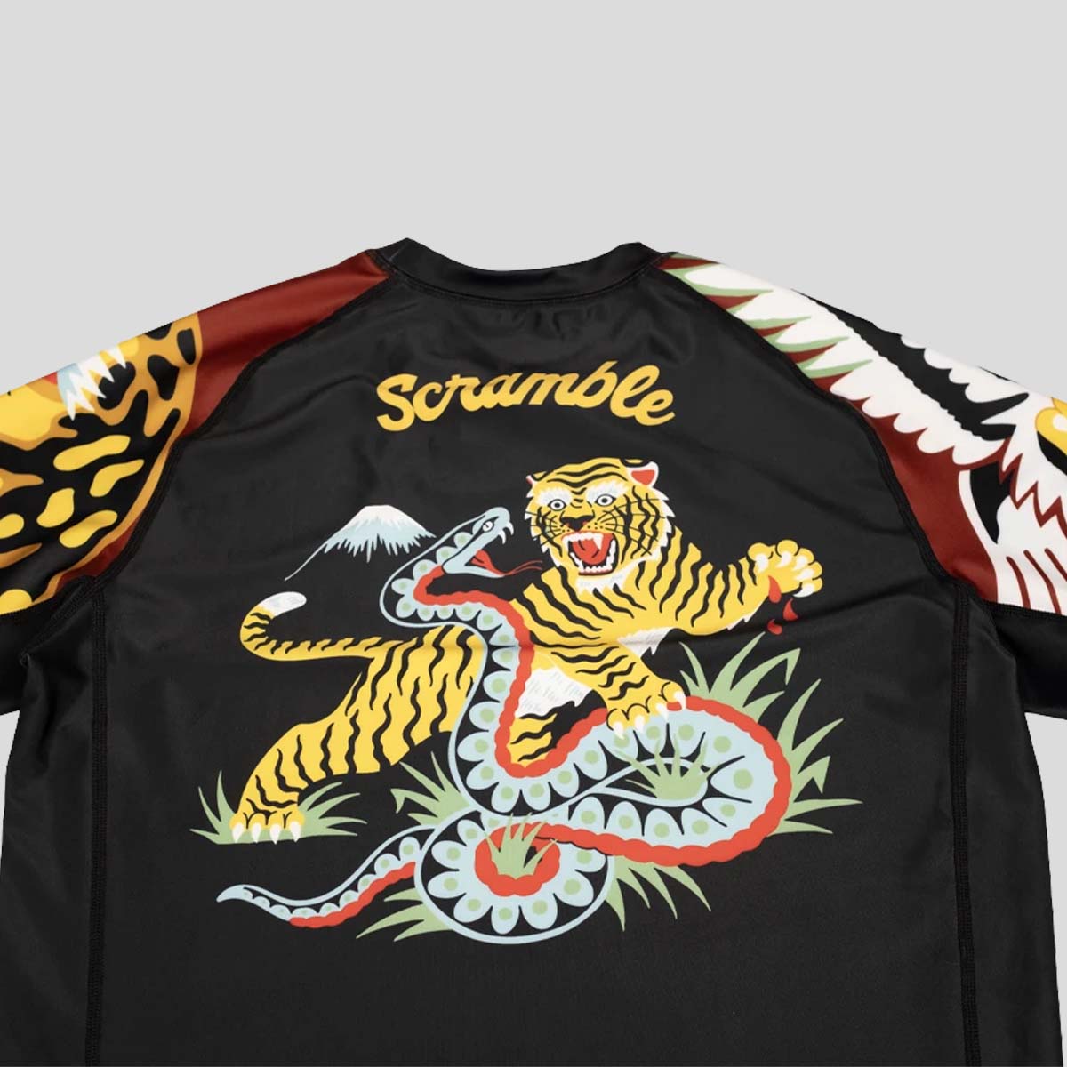 Скрабэмбл Сукуджан с коротким рукавом сып