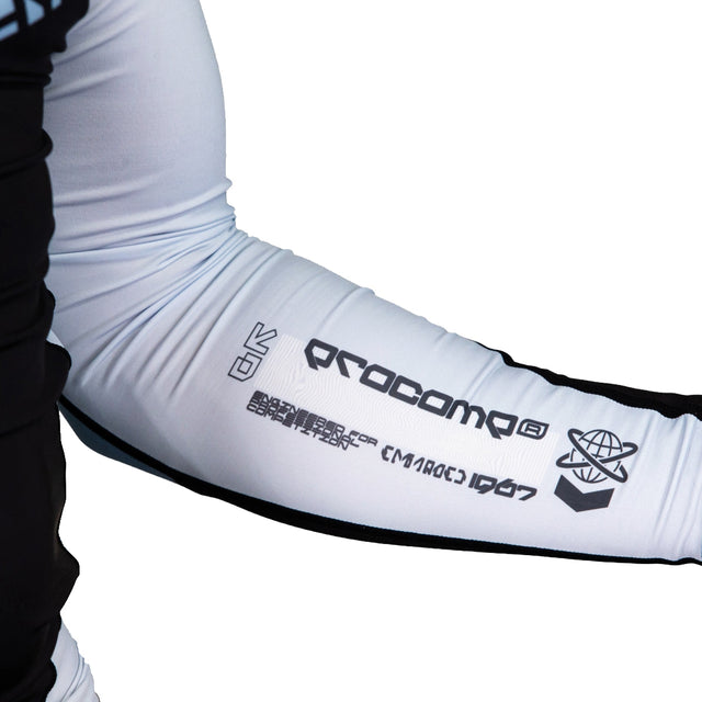Hyperfly Supreme Edge Long Sleeve Rash Guard Silver