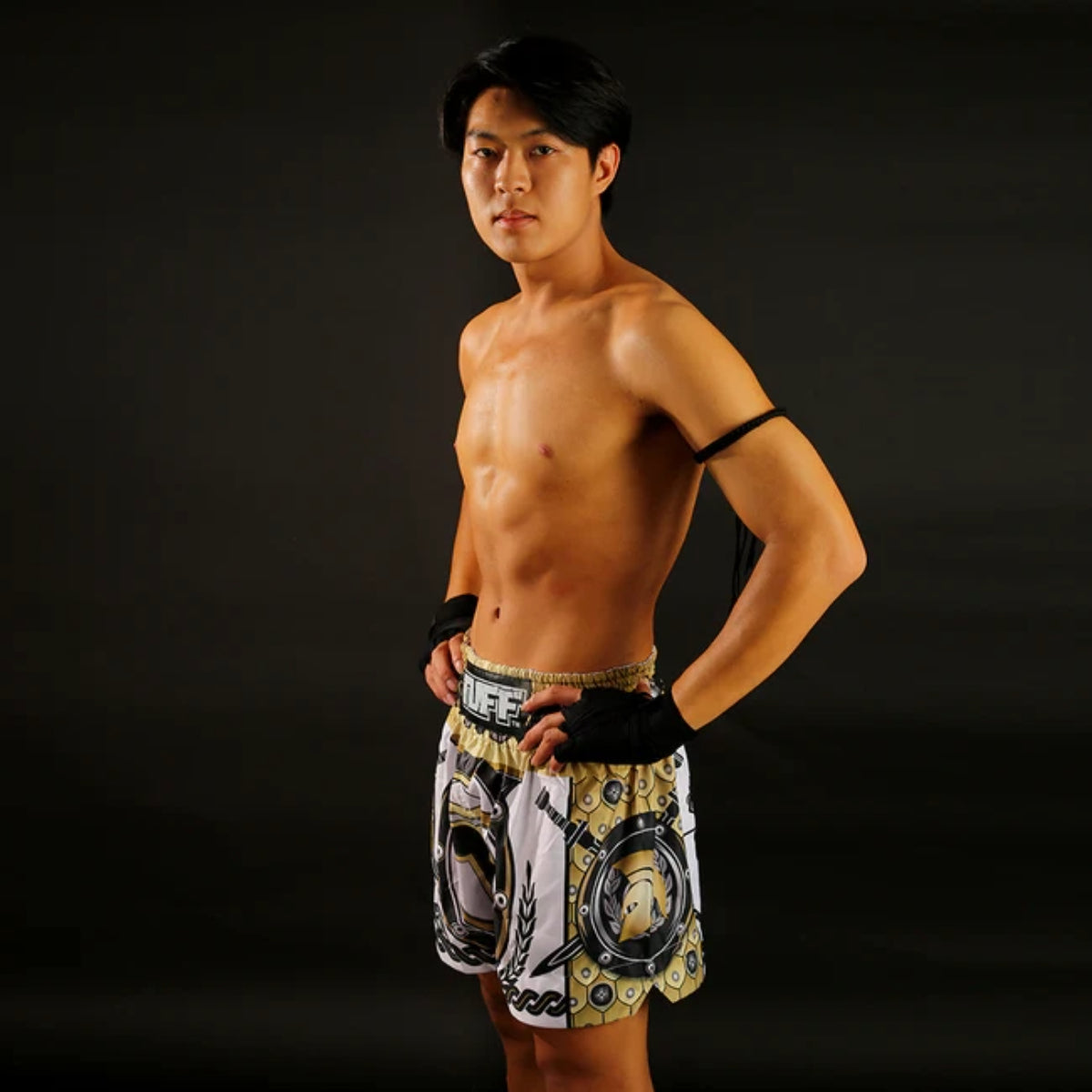 Tuff Sport MS634 Gladiador de Ouro em Shorts Thai Thai White