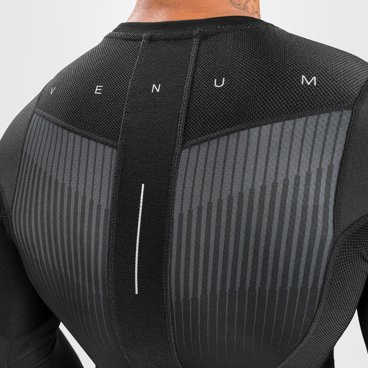 Venum Biomecha de manga larga Guardia de sarpullido negro/gris